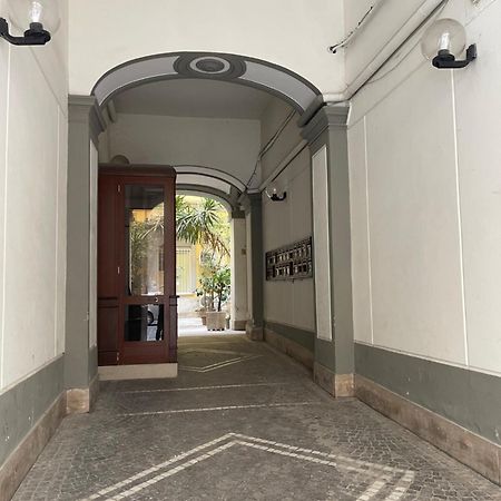 B&B Citytravelnapoli Bagian luar foto